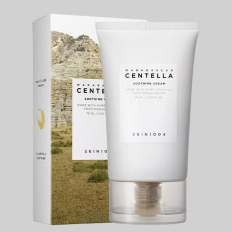 SKIN1004 Madagascar Centella Soothing Cream 75ml – Lightweight, hydrating cream with Centella Asiatica, niacinamide, and ceramides to soothe irritation and strengthen the skin barrier.